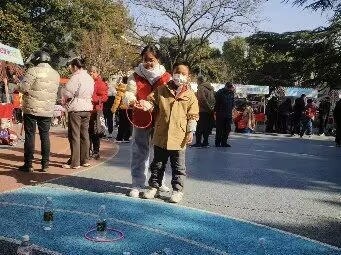 《“紅心研墨”團隊張家港城西社區寒假志愿教學活動》