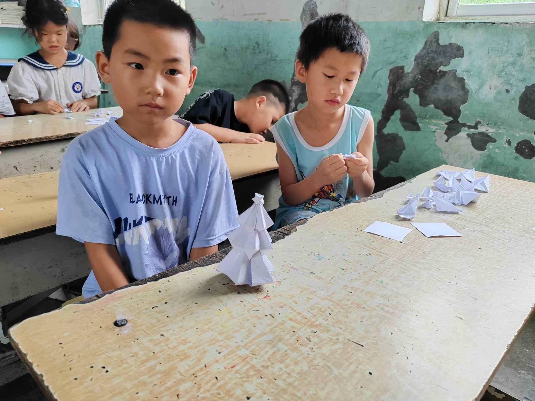 指尖與心靈的相遇：山海豫苗支教隊點亮童心的課堂