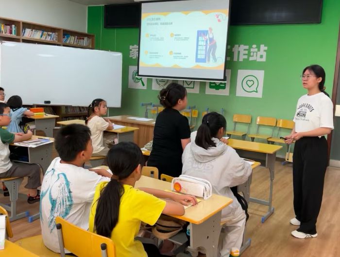 泰州高校實踐團隊走進南通社區 趣味課堂助力兒童成長