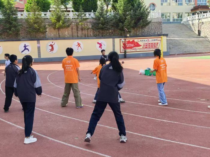 東鄉孩子的笑容里，藏著蘭理工實踐隊怎樣的星火微光？