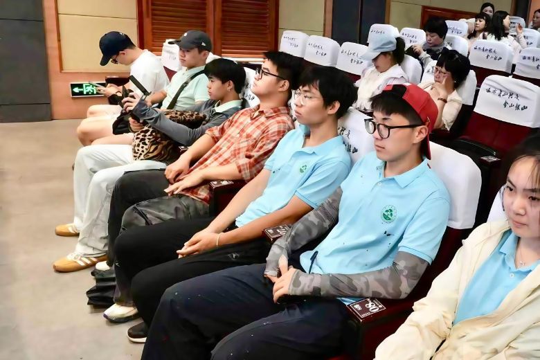 循足跡·悟初心·啟新程 |浙江農林大學 “青羽銜新”實踐團赴余村解碼“兩山”轉化密碼