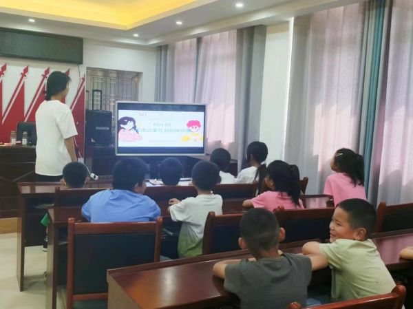 暑期社會(huì)實(shí)踐：青春健康同伴社開展有關(guān)于“男生女生”的同伴教育活動(dòng)