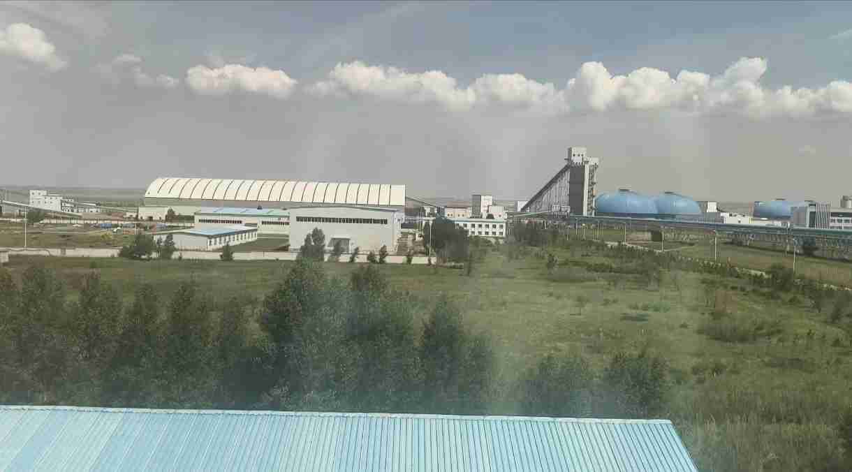 北疆青鋒實踐團走進礦山：解碼綠色發展密碼，見證生態修復成果