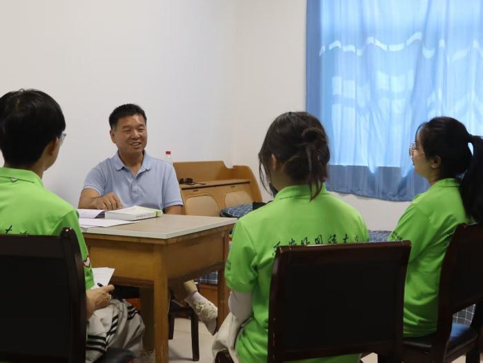 對話作家路桄暢：在泥土與星河間寫詩，讓鄉土情懷照進時代