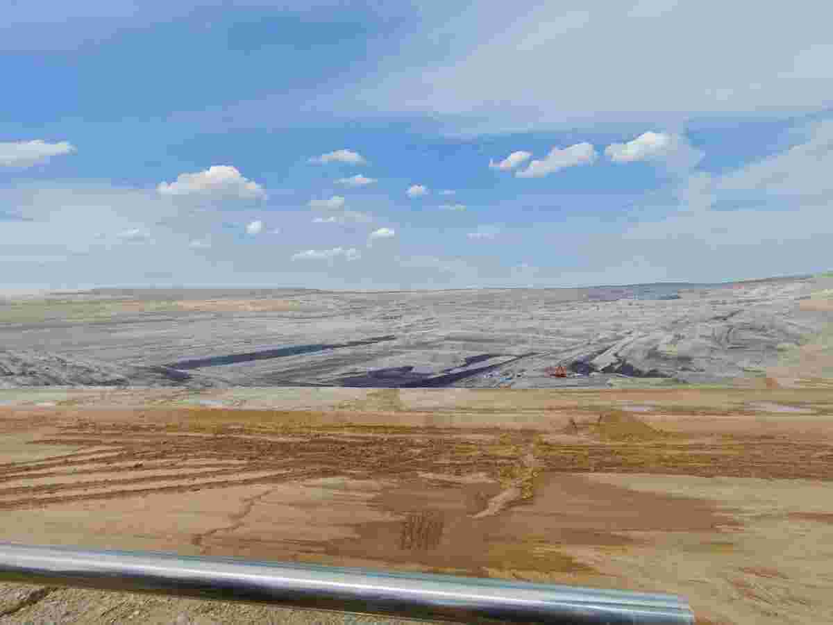 西科青年探能源基地奧秘，踐青春報國之志