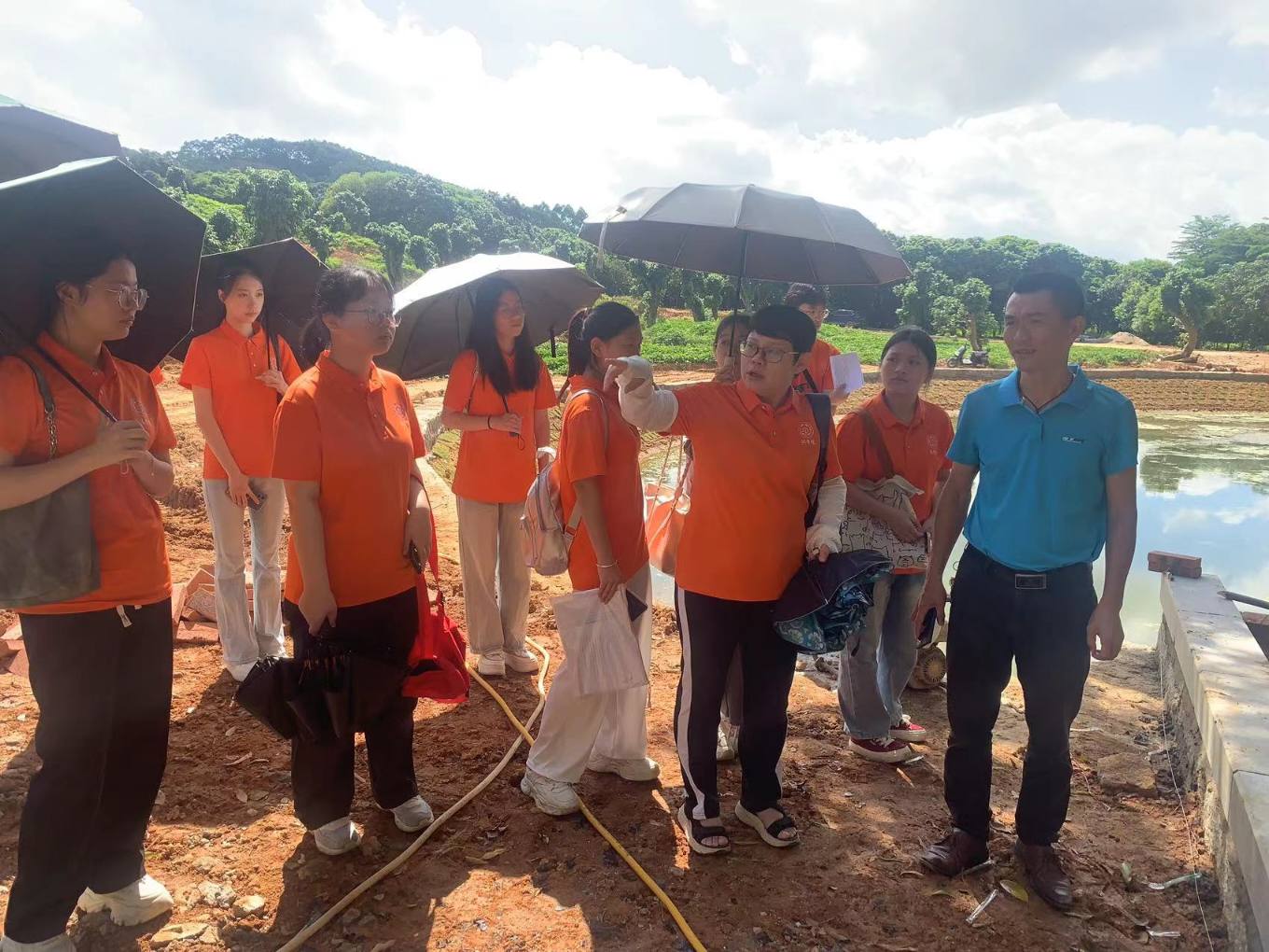 深入黎明村，共繪“生命公園 與愛共存”綠色新篇章