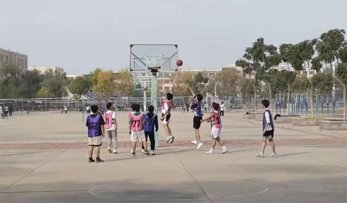 計算機與信息學院學生勇往直前，燃情體育賽場