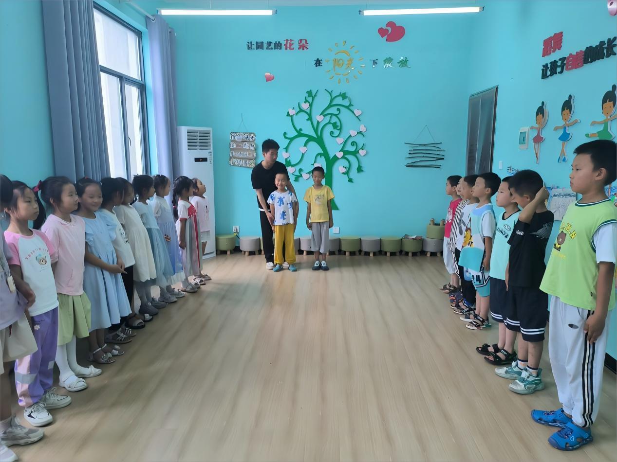 童心向黨，軍夢伴行——星空夢想志愿服務隊宜昌支隊開展軍旅體驗活動