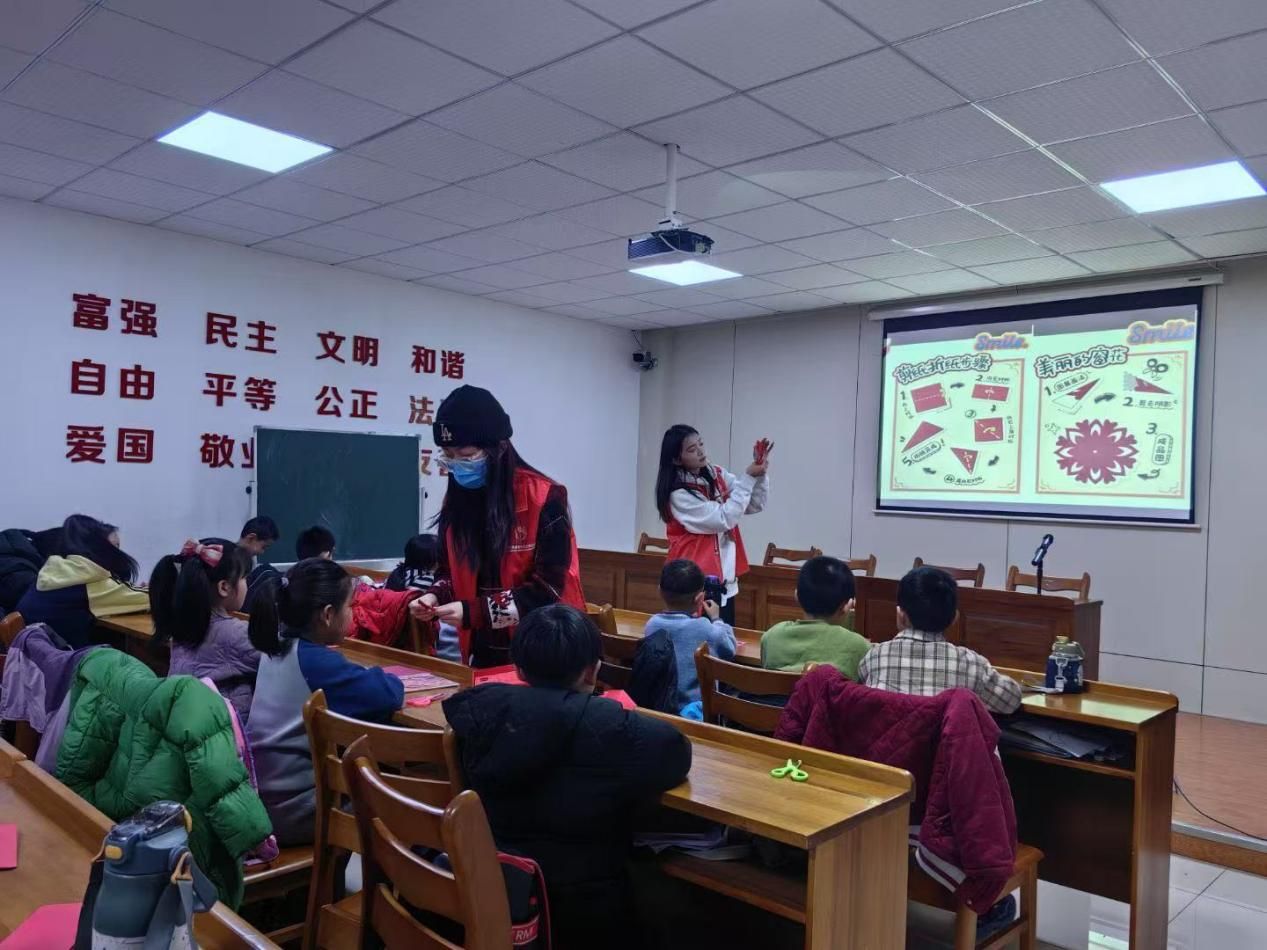 山大春暉“平蕪春山”支教隊(duì)：多元課程促成長，文化傳承潤童心