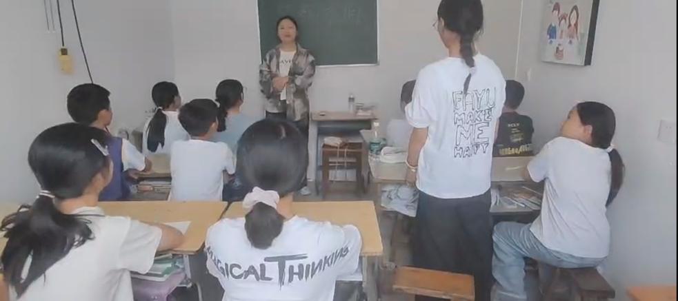 南京師范大學泰州學院“紅心研墨”實踐隊田埂課堂：一場關于教育的覺醒之旅