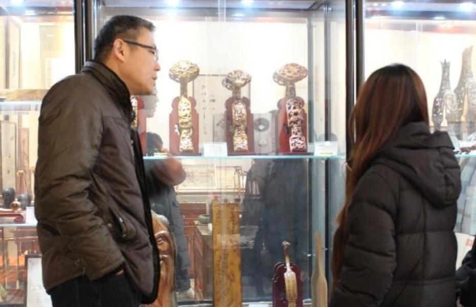 鐫刻在楷木上的家鄉(xiāng)情韻:傳承曲阜楷木雕刻文化有感