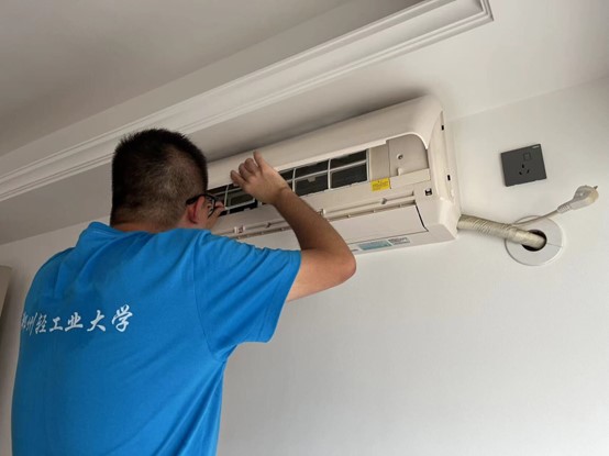 鄭州輕工業(yè)大學能源與動力工程學院深入鄭州市高新區(qū)溝趙鄉(xiāng)辦事處金蘭社區(qū)開展暑假社會實踐活動