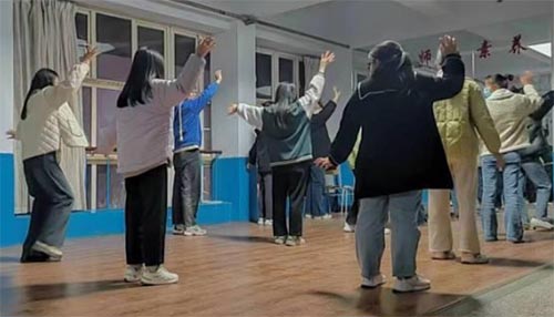 教師教育學院舉辦“釋放激情，舞出精彩”主題活動