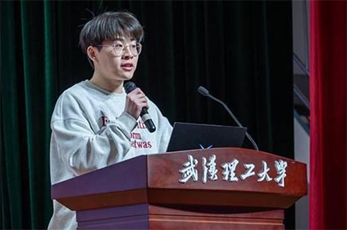 “齊聚聽TA說，卓越學子傾語會”活動順利開展