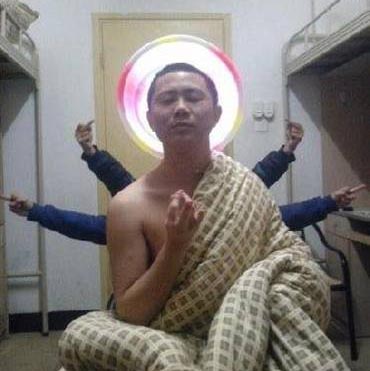 大學生的奇葩創意千手觀音，真是高手在民間呀