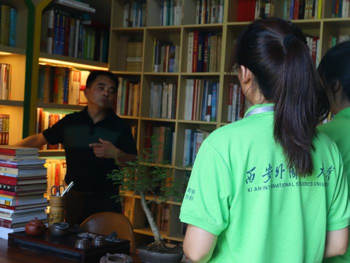 初見書屋：七年筑夢守文脈 一室藏萬卷潤?quán)l(xiāng)鄰