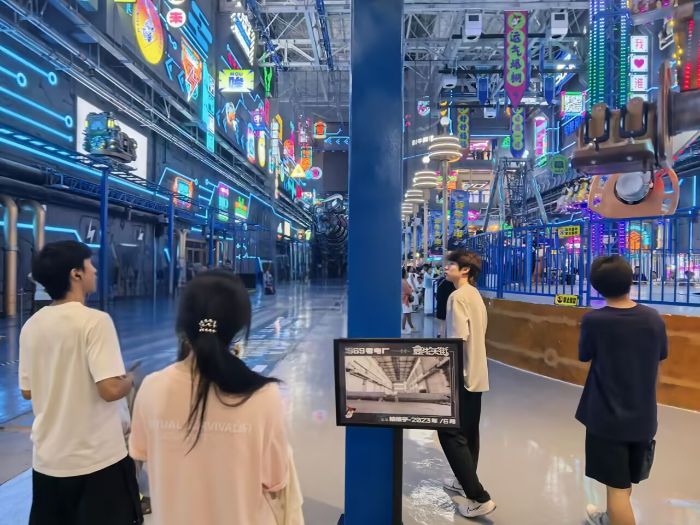 “從烏金到文旅：淮師學子探訪淮北夔牛天街，見證資源型城市轉型新篇章”