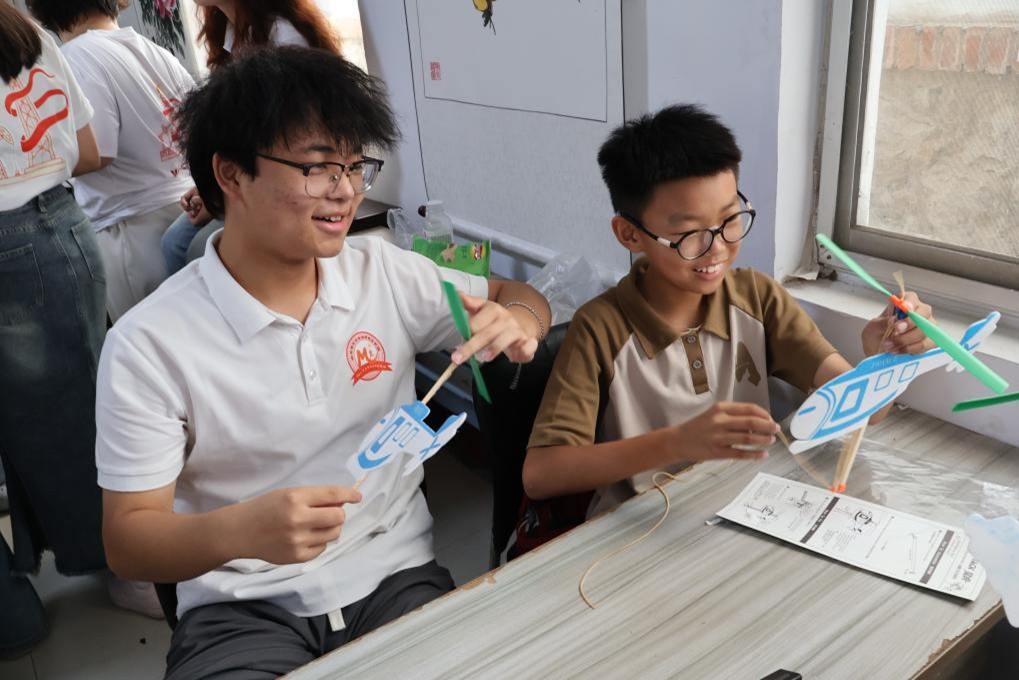 紅動(dòng)一夏，“油”趣無窮 |“Mg-Li”未來暑期社會(huì)實(shí)踐團(tuán)2025年院上村夏令營