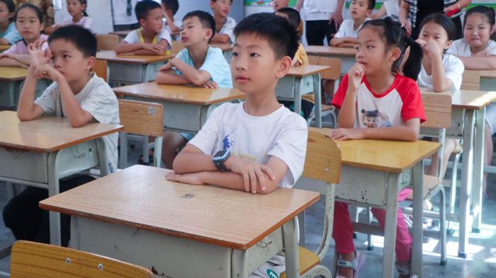 廣東科技學院大學生用創意點亮山區孩子的求知之光