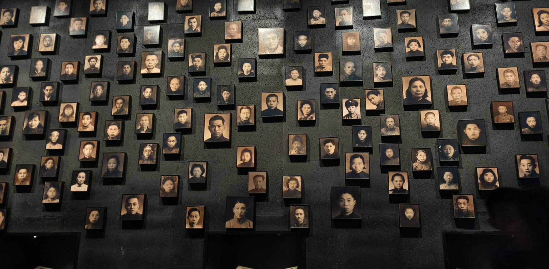 銘記歷史傷痛，砥礪愛國(guó)之志——瞻仰南京大屠殺遇難同胞紀(jì)念館