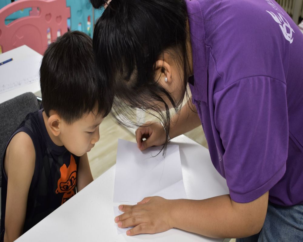 暑期“童”行 夢想啟航——實踐團助力“齊小團”課堂