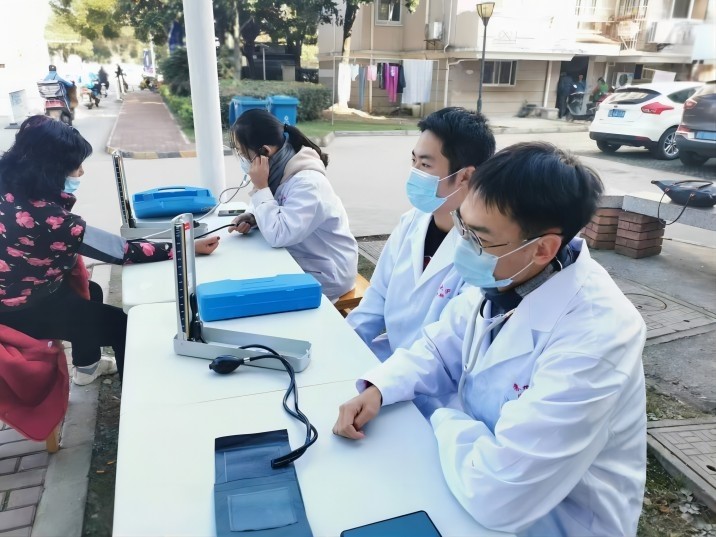 蘇大學(xué)子助力鄉(xiāng)村振興，引領(lǐng)新時(shí)代醫(yī)學(xué)生實(shí)踐風(fēng)尚