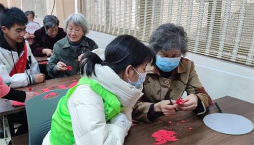 閩江學院經濟與管理學院青年志愿者服務中心開展“敬老愛老，心系夕陽”主題志愿活動