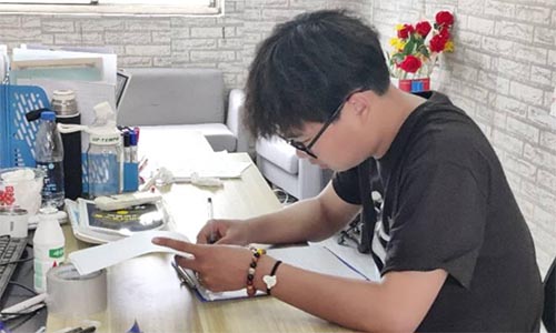 在校大學生創業——記巢湖學院電子商務專業匡開勝