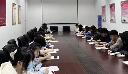 湖北第二師范學(xué)院經(jīng)濟(jì)與管理學(xué)院召開2023年生源地助學(xué)貸款貸后管理 及畢業(yè)確認(rèn)工作培訓(xùn)會(huì)