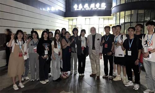 公共管理學院受邀參與第十五屆女性成長論壇活動