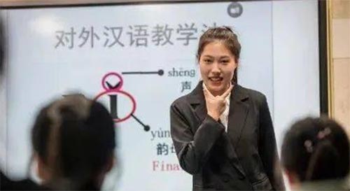 優(yōu)秀的她通過校企合作項目直通新加坡