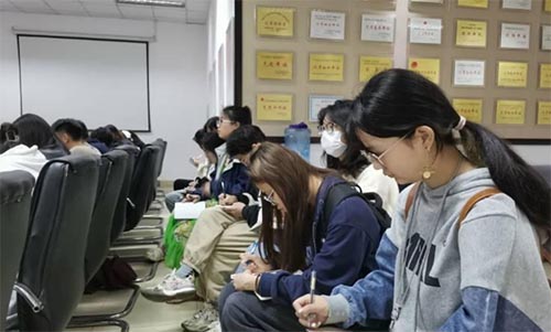 湖北第二師范學(xué)院舉辦2023年生源地助學(xué)貸款畢業(yè)生貸后管理及畢業(yè)確認(rèn)工作相關(guān)培訓(xùn)會(huì)