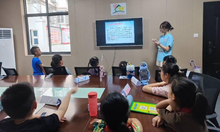 我與紅領(lǐng)巾有個約會