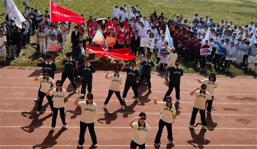 馳騁賽場(chǎng)，青春飛揚(yáng)——化師班參加院級(jí)運(yùn)動(dòng)會(huì)